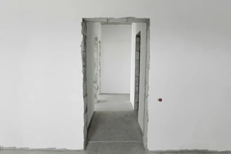 Signs of Structural Damage After Removing Columns or Walls Structural Calculations for Curtain Walls in Dubai